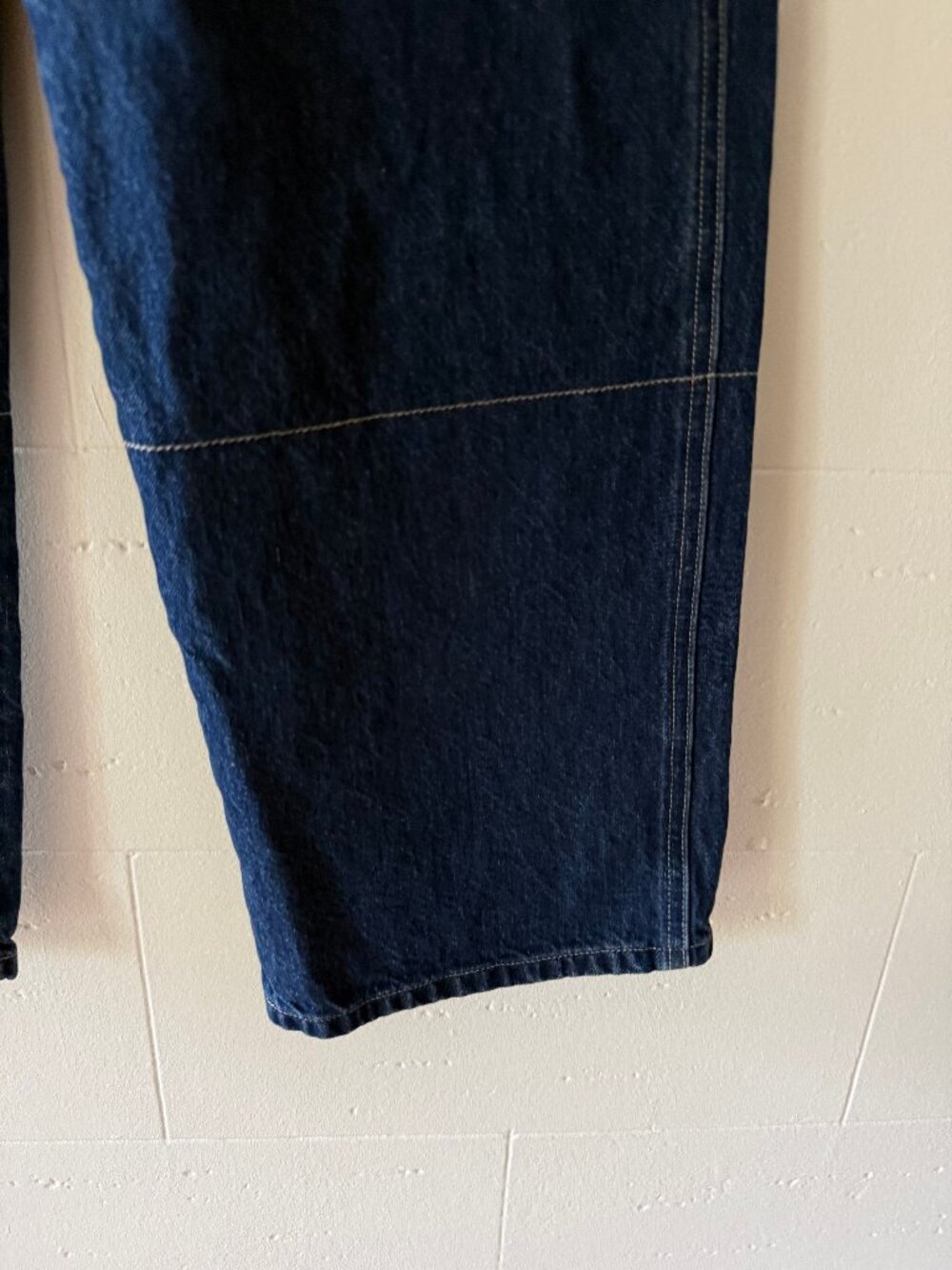 Aritzia Sunday Best | Walker Wide Leg Dark Wash Cargo Jean | Size 10 - Picture 6 of 12